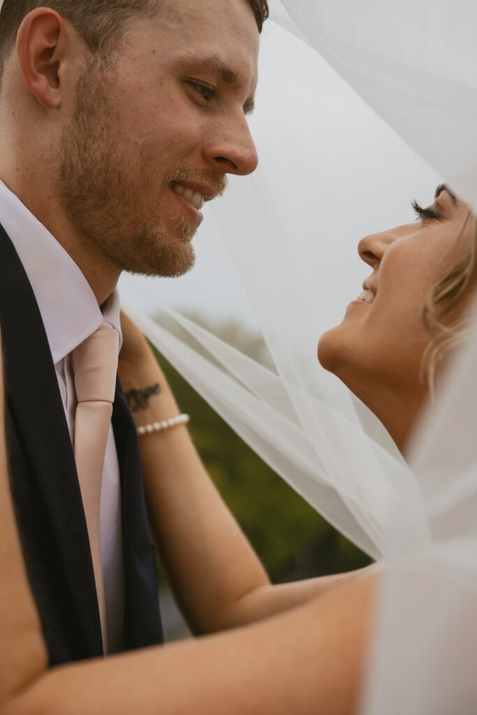 Elopement at the chapel at new richmond