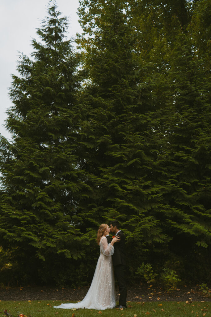 Laid-back elopement photography in Michigan