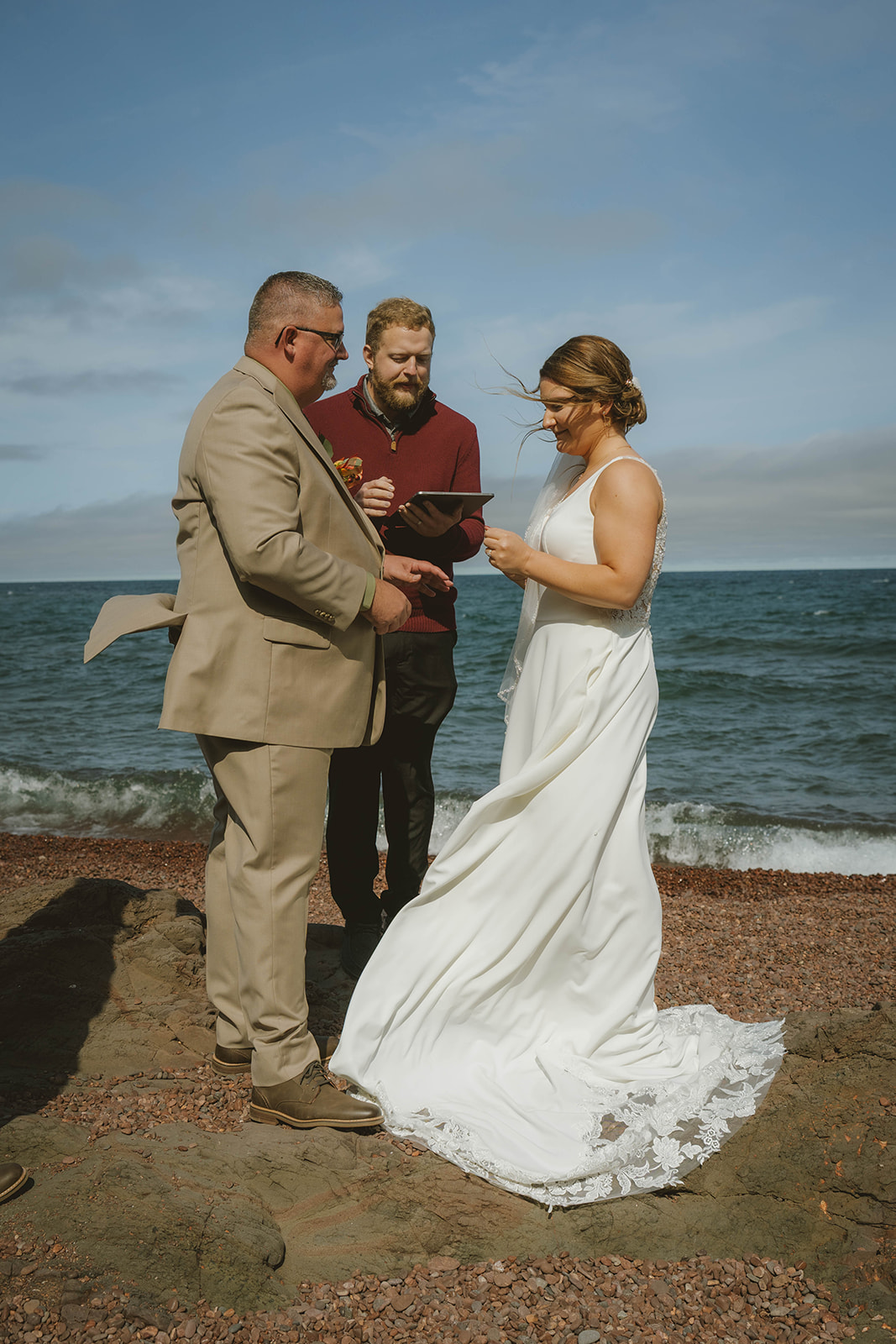 documentary photos from the stunning Copper Harbor beach ceremony